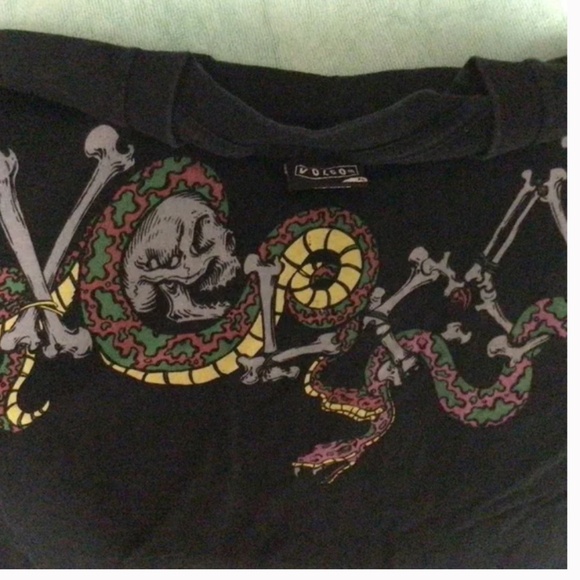 VOLCOM tshirt - Picture 2 of 2